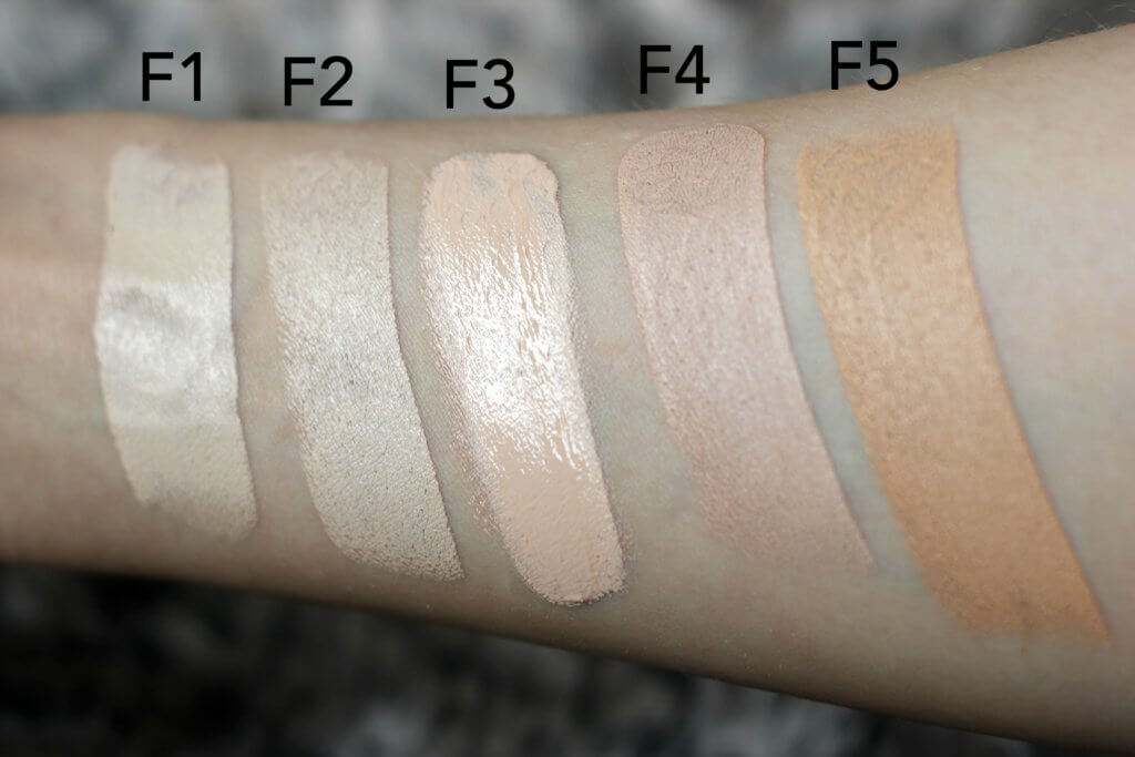 makeup revolution make-up v tyčinke tyčince swatch recenze recenzia skusenost pinkpanda bledule bledé odtiene odstíny F1 F2 F3 F4 F5